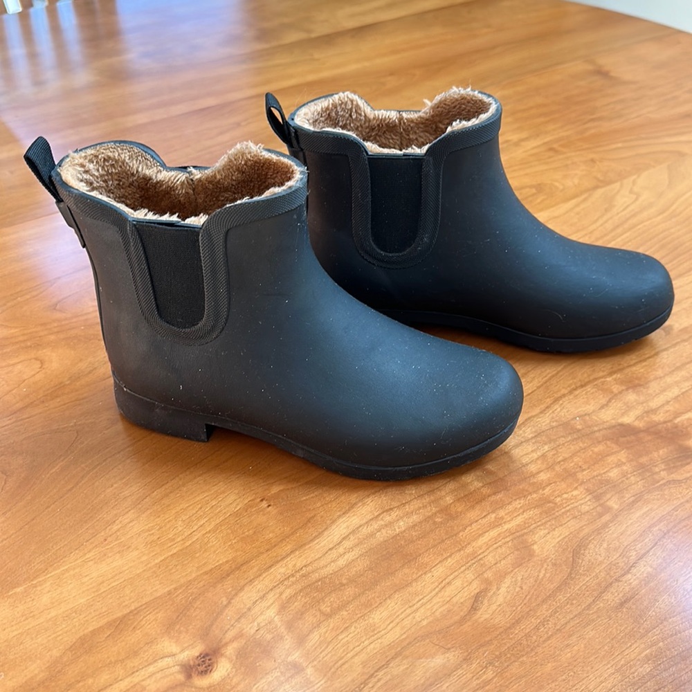 Chooka booties